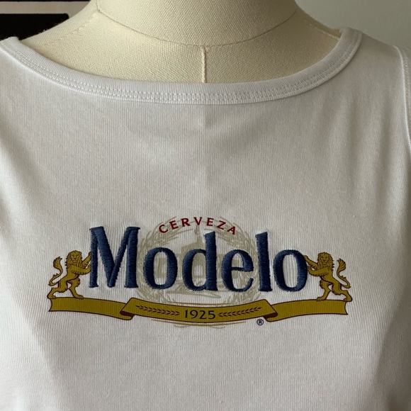 Modelo Tank Top - Picture 4 of 12